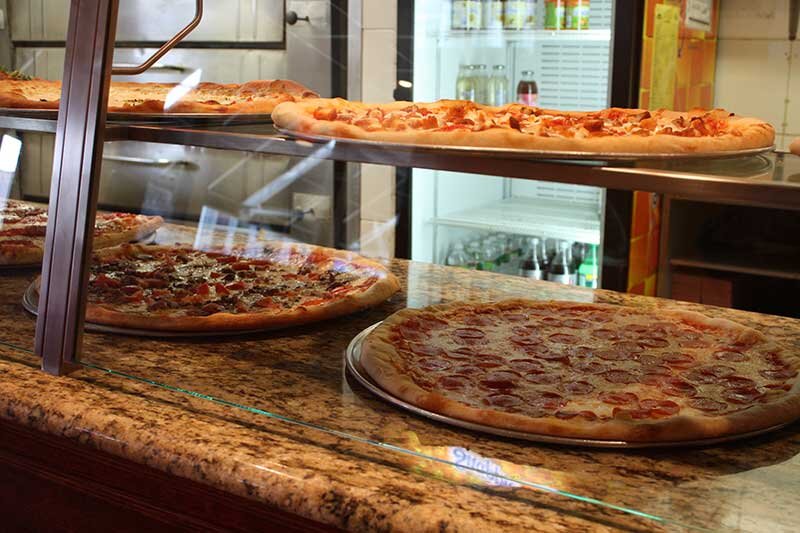 New Corner Italian Restaurant & Pizza - Gallery Photo 3